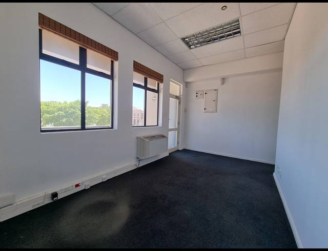 105M² OFFICE TO LET IN CENTURY CITY